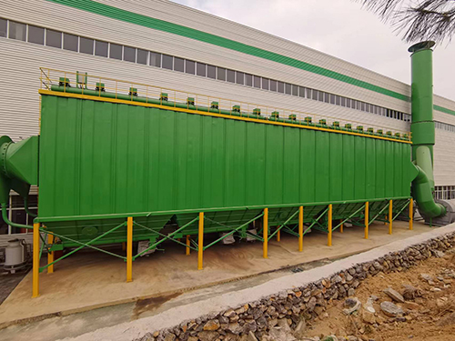 山东铸造厂10万风量除尘器安装